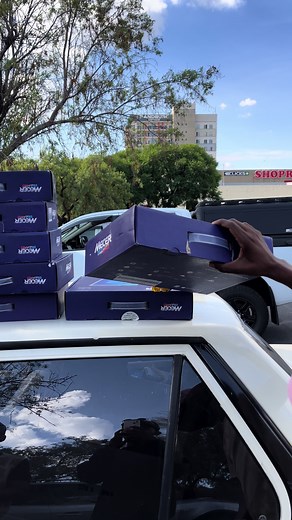 Brand new Mecer laptops selling for R3600.00 each 🛒.