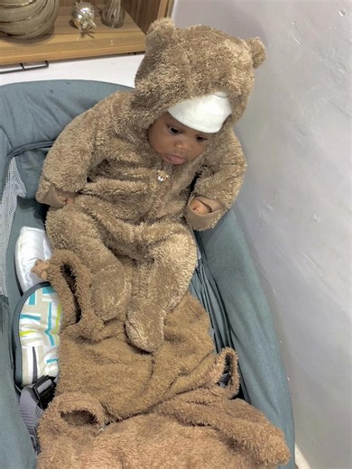 All I do is eat, sleep, and look cute 😌🍼 #babytok #humanteddybear #goviral #firsttimemom #fyppppppppppppppppppppppp