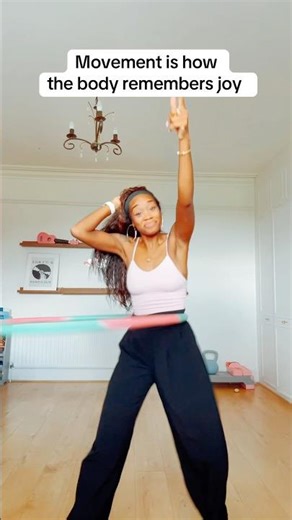 Hula Hooping, Dancing & Vibing To Old Skool Hip Hop #hulahoop #shorts #viral #hiphop #dance #fun