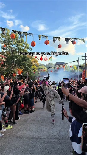 🎃👻Six flags fright fest nights👻🎃 are FINALLY BACKKKK @sixflagsfiestatexas #sixflags #frightfestsixflags #halloween