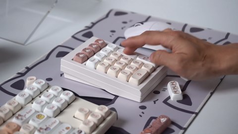 Sumgsn Bluetooth Number Pad, Mechanical Numpad, VIA Programmable Aluminum Numeric Keypad, Hot-Swappable Wireless Keypad with Fairy Linear Switch MOA Profile 21 Key for Laptop,PC, Mobile Phone, Tablet