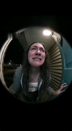 Dangerous Woman Knocking at Doors: What to Know