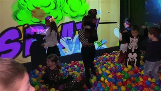 Multi Player Touch Screen Projection Magic Game  Interactive Projector Floor Wall Kids Indoor Game