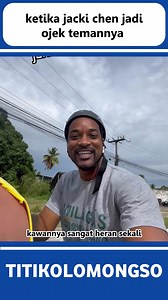 183K views · 2.2K reactions | Ketika aktor kungfu legendaris jacki chen jadi ojek temannya dengan motor yang mirip perahu | Titikolo Mongso | Facebook