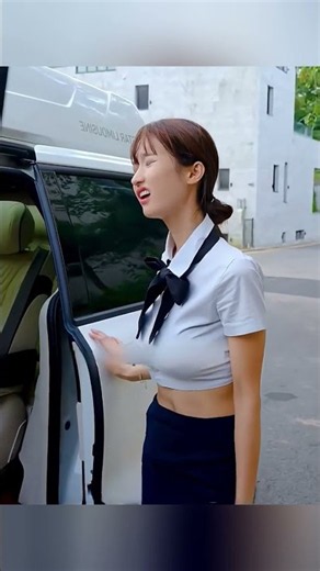😂 She Opened Every Door, But the Owner Still Escaped! 🚪