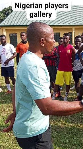 PATRICK BASSEY The head coach of RANCHERS BEES FC addressing his boys before the training. | Nigerian players gallery