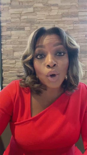 Customers file lawsuit over noisy shoes