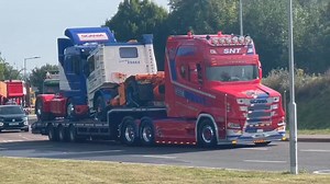 832K views · 4.6K reactions | Retro Truck Show  Warwick Gaydon UK Scania V8, DAF, Volvo, Renault open pipes sound | Scânïa Glamour " H | Facebook