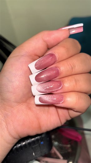 Cat Eye Nail Art Tutorial for Stunning Designs