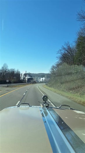 #ridealongwithclyde #606Life #humble #379peterbilt #Joker&Clyde #peterbiltcrazy #keepontruckin #GodblesstheUSA #truckerlife #3406Ecat #RTLO18913A #LUVEMSOGOOD