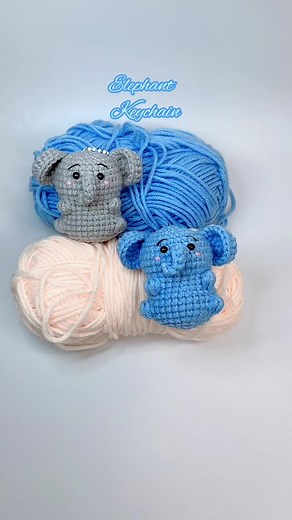 Crochet Mini Elephant 🐘 keychain elephant #crochetelephant #elephantamigurumi #crochettutorials #xuxucrochet #crochetkeychain #moclen