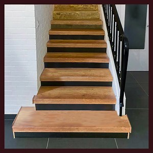 Vous voulez rénover votre escalier ? 😉 Escal Concept, n°1 de la rénovation d'escalier vous propose : ✅ des options d'éclairages LED pour accentuer la modernité et sécuriser le passage. ✅ un recouvrement rapide. ✅ une large gamme d’habillages bois aux styles classiques, contemporains et design. ✅ une étude gratuite et SANS engagement. | Escal Concept