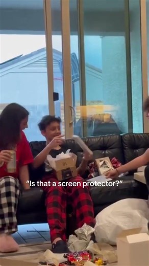 Unboxing the Gabb Phone 4 Pro | Safe Phone for Teens