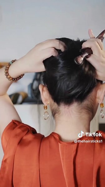 Quick updo hairstyle #hairideas #hairtutorial #hairstyle