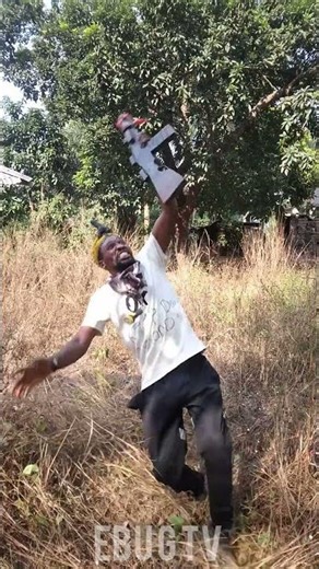 snake trying to swallow a pretty lady 😎😎