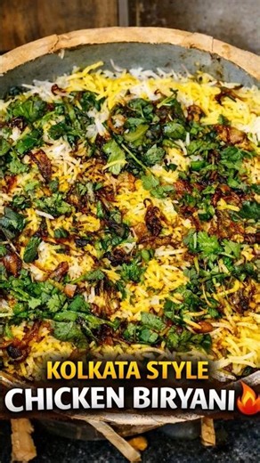 Kolkata Style Chicken Biryani 🍗🔥 | Authentic Bengali Biryani #shorts #biriyani