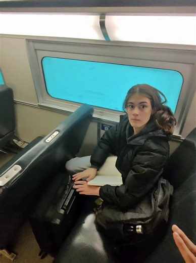 okjuskiii (@okjuskiii)’s video of underwater train