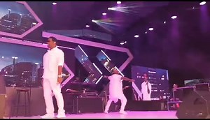 HAPPENING NOW: Boyz II Men's thrilling performance in Kampala #MonitorUpdates #SqoopUpdates 📹 Andrew Kaggwa | Daily Monitor