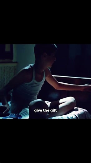 Eye Staring From THE WALL 👁️#shorts #cinicrazu