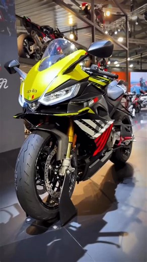 Aprilia Americas on Instagram: "Turn up the brightness. ​ The RS 660 Factory goes Shakedown Yellow 💛 ​ Discover it at @eicmaofficial. #Aprilia #RS660Factory #BeARacer #EICMA2025"