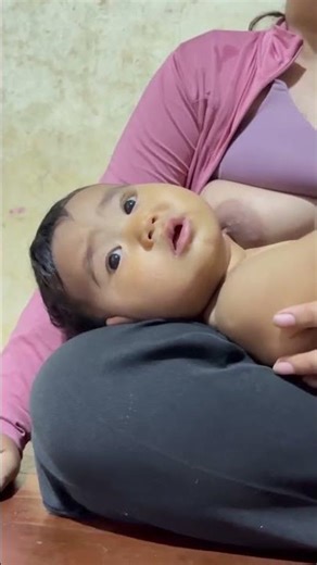 Breastfeeding mom Daily #breastfeedingjourney #Breastfeeding