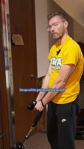 How to Do Bicep Curls on a Cable Machine (rope attachment)