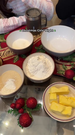 Celebrate the Holidays with AquaFlask Moments