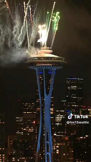 The Space Needle celebrated the first field goal and every touchdown with fireworks tonight for Super Bowl LX 💙💚🏈 “We wanted to give Seattle and Seahawks fans everywhere a moment to look up and feel the pride of this historic season,” said Karen Olson, Chief Operating Officer of the Space Needle. “Each touchdown ignited the sky and marked a moment of joy for our city.” Video courtesy: The Space Needle