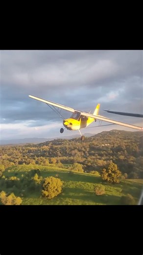 Formation Pass on a Bumpy Day! #cockpitview #aviation #flying #turbulence #formationflying #airplane