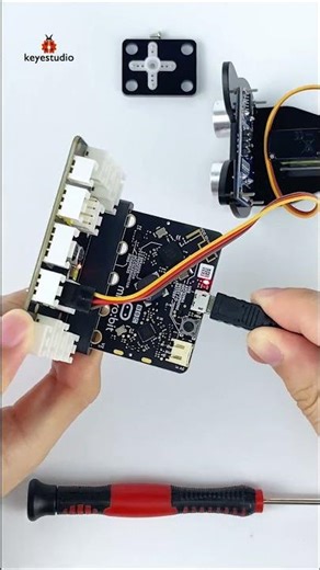 🐞Let’s Assemble the Coolest Smart Robot Car with micro:bit!🚗#shorts #keyestudio #microbit #diy