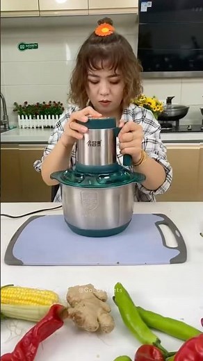 Powerful Electric Chopper – Instantly Cuts Meat & Veggies