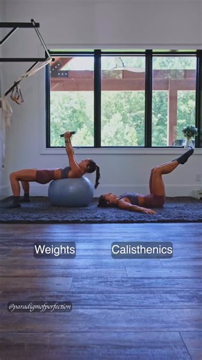 Laura Kummerle, PT, DPT, OCS on Instagram: "Calisthenics vs weights: 9090 lower trunk rotation vs. SB rotation Both: work rotational core strength/control 9090 lower trunk rotations: pelvis is rotating to work the rotation, anti-extension strength/control in the 9090 position, make harder by bringing knees farther away from chest and easier by bringing knees closer to chest or resting the feet on the ground SB rotation: shoulders are rotating to work rotation, anti-flexion strength/control in th