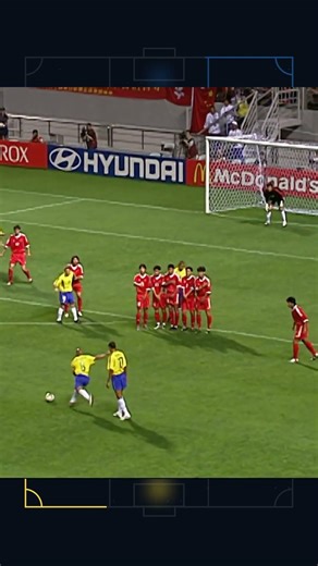 The forgotten Roberto Carlos free-kick
