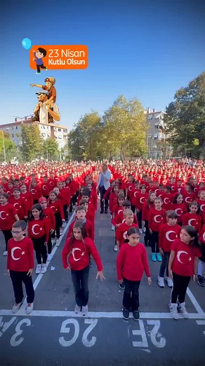 #Repost @sonerarica1 23 Nisan Ulusal Egemenlik ve Çocuk Bayramı yaklaşırken….🇹🇷 *Bakırköy Ahmet Hamdi Tanpınar İlkokulu idarecileri, öğretmenleri, velileri ve muhteşem öğrenci kardeşlerim #cumhuriyet #100yıl tören provasına davet etmişlerdi, o günden paylaştığımız bu video, neredeyse ülkenin bütün okullarından #cumhuriyetmarşı eşliğinde yaptıkları harika kutlama videolarının başlangıcı oldu… Bayram haftasında 14 okulun bayram törenine katılabildim, ve sonrasında da değişik şehirlerde onlarca o