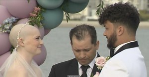 17-year-old Addison Conely, suffering from terminal cancer, marries boyfriend in San Diego
