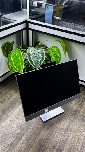 B world solutions Ltd on Instagram: "HP EliteOne 800 G4 Touchscreen All-in-One 23.8” FHD Desktop Computer, Core i5-8500 3.0GHz, 16GB DDR4 RAM 512GB SSD, Mouse & Keyboard, HDMI, Type-C, Windows 11 Pro 64Bit, CAM, (Renewed) About this item 【Easy Installation】This compact AIO desktop computer takes up virtually no space, keeping your desk neat and professional, and the bezel-less display and monitor stand make it less intrusive to your workspace. 【Powerful Processor】With the 8th Generation Intel i5