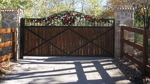 Custom Fence & Gate Designed for Fort Worth & Dallas