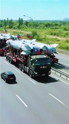 “Iran’s Missile Convoy on the Move 🚛💥 | Power of the Persian Army Unleashed