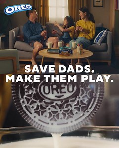 Twist, lick, dunk & take a bite out of your favorite cookie with the fam! Shop for OREOs at bit.ly/ShopOreoPH! #OREOSaveDads | OREO
