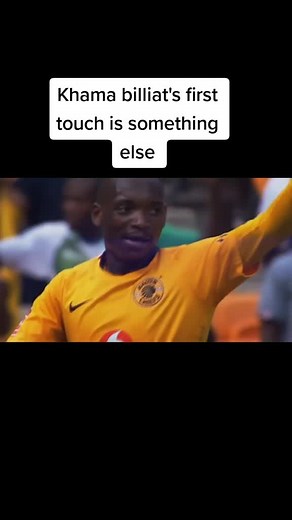 Khama Billiat's Stunning First Touch in Soccer Match