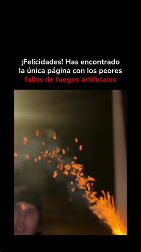 Falla com Fuegos on Instagram: "Seguir👉 @fallacomfuegos 💥🎇 🔥 Los 10 fuegos artificiales más poderosos del mundo (de uso profesional) Morteros Aéreos de 24 pulgadas (60 cm) Alcanzan más de 300 metros de altura. Producen esferas gigantes que pueden cubrir el cielo por completo. Solo usados en grandes festivales internacionales. Cáscaras Aéreas de 48 pulgadas (1,2 m) Consideradas extremadamente raras debido a seu tamaño. Pueden pesar más de 100 kg y requieren estruturas especiales para o lançam