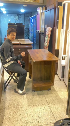 Versatile Computer Tables for Your Workspace