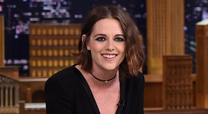 Kristen Stewart Can’t Stop Smiling on ‘The Tonight Show’