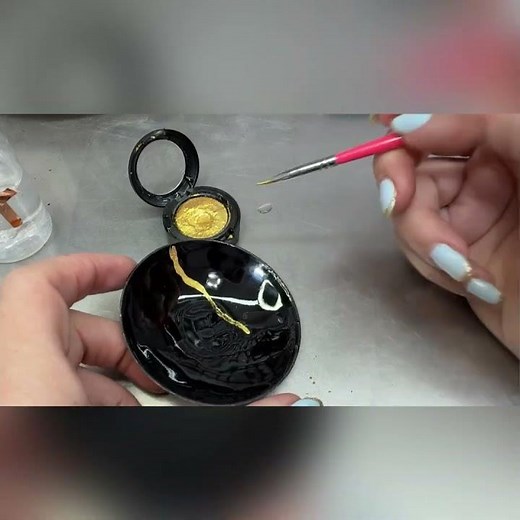 👉 K👉 Kintsugi Inspired Enamel Bowl Tutorial | Japanese Gold Effect