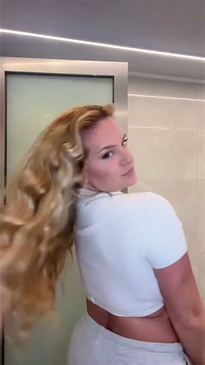ΠΩΣ ΜΑΚΡΑΙΝΟΥΝ ΤΟΣΟ ΓΡΗΓΟΡΑ ΤΑ ΜΑΛΛΙΑ ΤΗΣ❓😮😮😮😮😮 #shorts