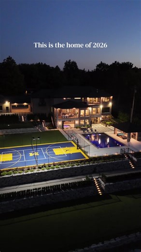 Designed for nights in, weekends outside, and everything in between From the outdoor basketball court to the pool and open backyard, this home was designed so staying in never feels like settling. Everything you need, right where you want it Builder: Sapphire Luxury Homes Landscaping: Sapphire landscaping Agent: @sabakatto Home Automation: @Intellitech Systems Video: @WayUp Media Real Estate #luxuryhomes #homebuilder #customhomebuilder #customhomes #customhome