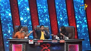 #Dhee: సుధీర్ని ఎలా ఆడుకున్నారో చూడండి. Rashmi Gautam Pradeep Machiraju Sudigali Sudheer Watch the Latest Episode of Dhee 14 Dancing Icon Show on ETV Win App @ https://www.etvwin.com/shows/dhee/seasons/d14-dancing-icon Install ETV Win App @ https://f66tr.app.goo.gl/apps #Dhee #dhee14dancingicon #DheekingvsQueen #PradeepMachiraju #Hyperaadi #Priyamani #Poorna #janimaster #RashmiGautam #SudigaliSudheer #instrareels #Deepikapilli #Ganeshmaster #telugu #teluguvideos #judges #dheejudges #dhee10 #etv 