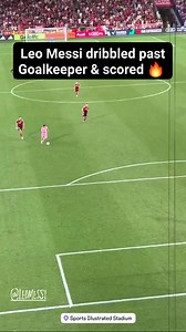 Leo Messi dribbled past the goalkeeper and scored a solo magical goal today 🔥🤩 | Football News Hub