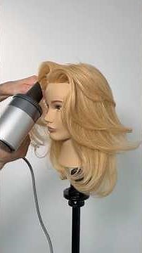 Simple layers for thin hair - butterfly cut on thin hair #haircuttutorial