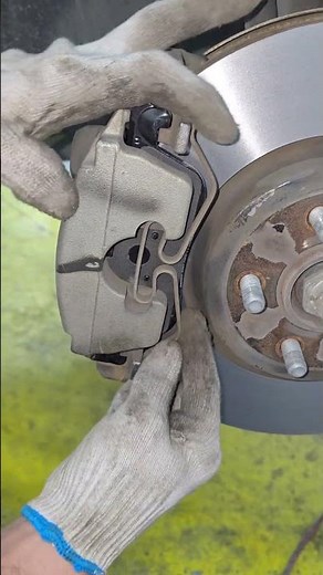 land rover brake service